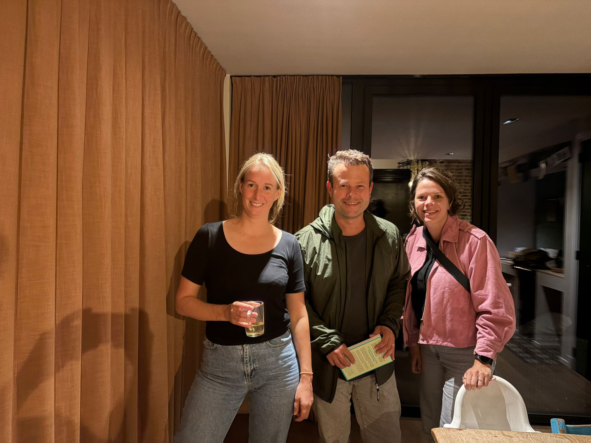 Nathan, Pauline, Kim en Rik — ouders die de dialoog over smartphonevrijheid aangaan
